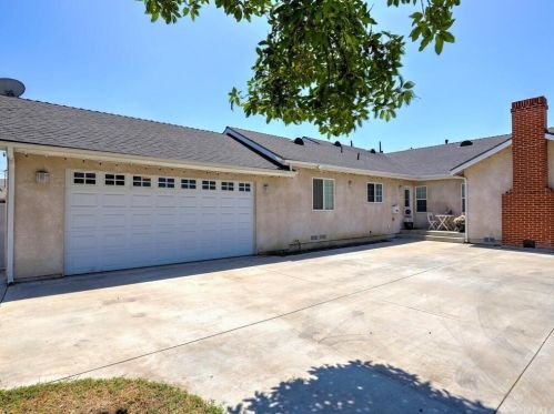 1926 Orange Ave, Anaheim CA  92804-3502 exterior