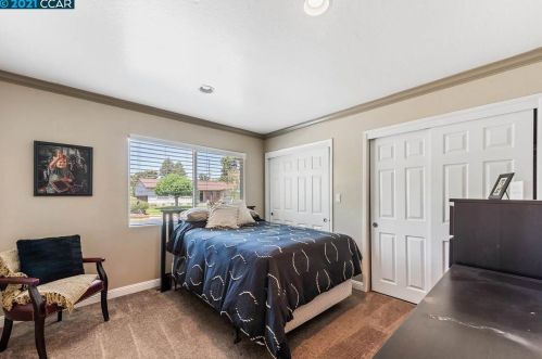 3144 Santa Paula Dr, Concord CA  94518-2821 exterior