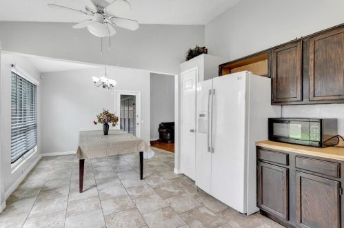 2533 Creekwood Ln, Fort Worth TX  76123-1111 exterior