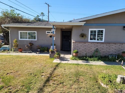 701 Rose St, Anaheim CA  92805-2035 exterior