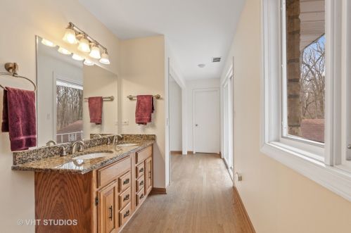 3155 Deerfield Rd, Bannockburn IL  60015-3768 exterior