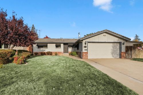 1037 Mason St, Lodi, CA 95242-2345