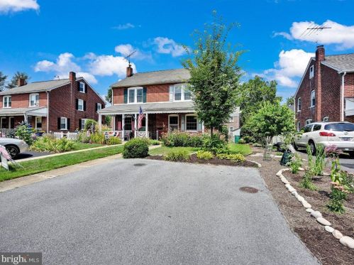 973 Center Ave, Lancaster, PA 17601-5125