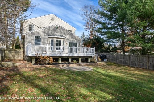 434 Wall St, Tinton Falls, NJ 07724-2422