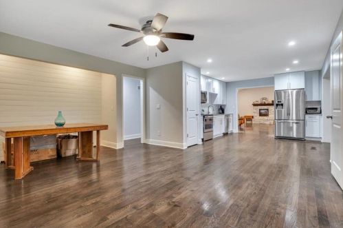 1320 Heatherland Dr, Atlanta GA  30331-7406 exterior