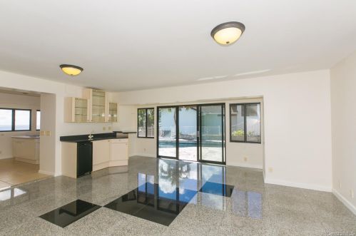 1629 Ihiloa Loop, Honolulu HI  96821-1319 exterior
