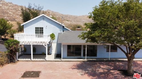 2569 Mt Vernon Ave, Riverside CA  92507-3202 exterior