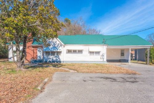 304 Main St, Varnell, GA 30756