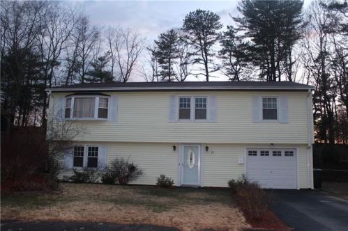 13 Lydia Rd, Coventry, RI 02816-6053