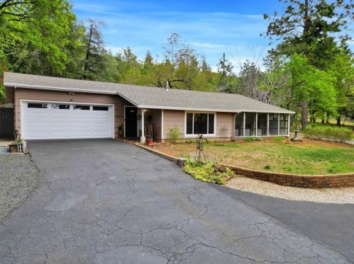 11938 Lower Colfax Rd, Grass Valley, CA 95945-8696