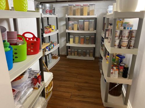 8212 Lyons St, Niles IL  60714-1336 exterior