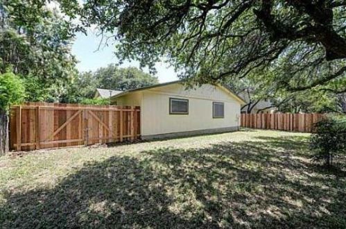4105 Everest Ln, Austin TX  78727-5932 exterior