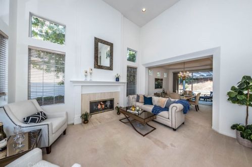 7551 Hollow Oak Rd, Anaheim CA  92808-1429 exterior