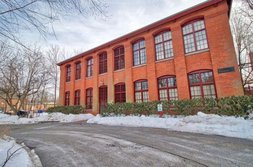 839 Main St, Torrington CT  06790-3300 exterior