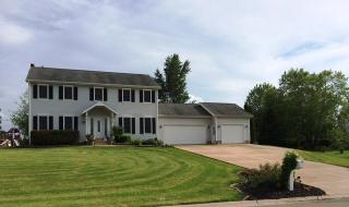 710 Burgess Dr, Utica, IL 61373-9558