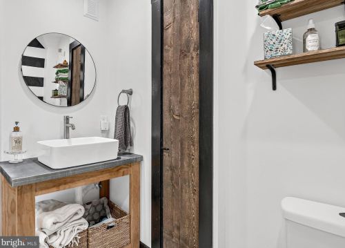 517 Juniata St, Lancaster PA  17602-4320 exterior