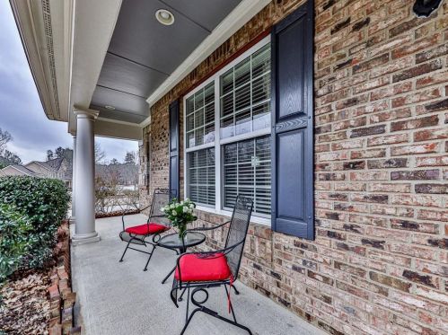 1527 Sage Ridge Dr, Marietta, GA 30064-5327