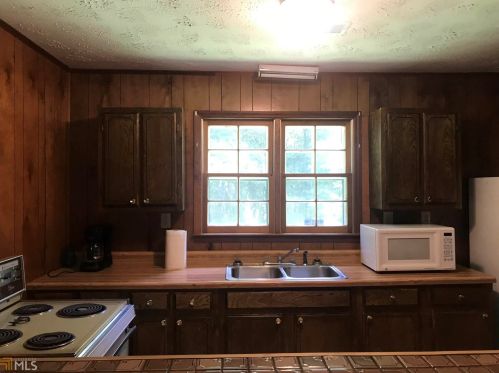 301 Norton Rd, Hartwell, GA 30643-5925