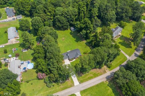 15 Circle Creek Dr, Stockbridge GA  30281-2739 exterior