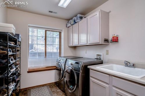 1148 Frst Hl Rd, Woodland Park CO 80863-1219 exterior