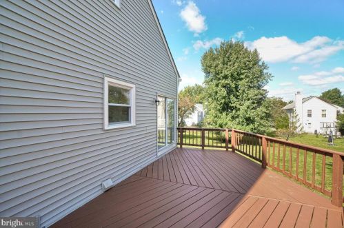 2229 Cherry Leaf Ln, Silver Spring MD 20906-5733 exterior