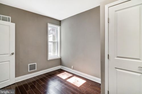 6142 Larchwood Ave, Philadelphia PA 19143-1006 exterior