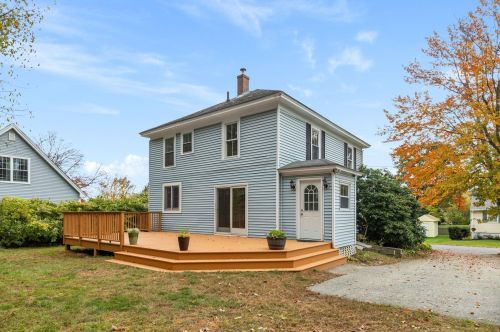 4 Hall St, Dover, NH 03820-2513