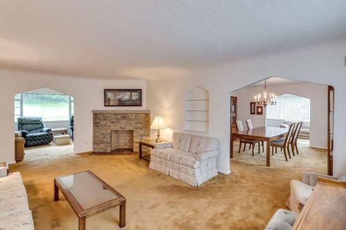1368 Colonial Dr, Cincinnati, OH 45238-3838