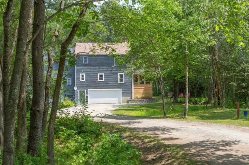 2 Old Mill Rd, Lee, NH 03861-6708