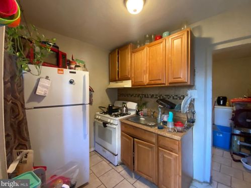 221 64 St, Philadelphia PA 19151-3403 exterior