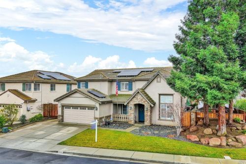 585 Topeka Ln, Vacaville, CA 95687-4353