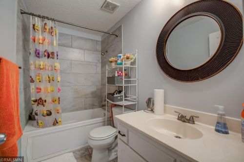275 Burlington Rd, Saint Paul MN  55119-5376 exterior