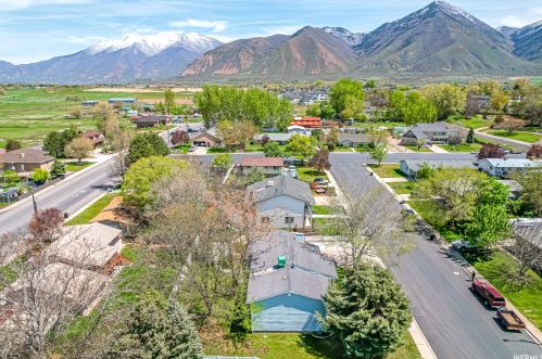 345 350, Woodland Hills UT 84653-5512 exterior