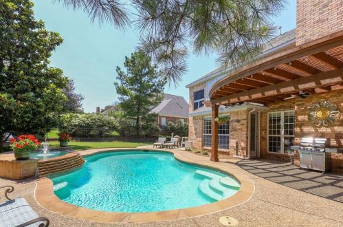 2601 Beverly Dr, Lewisville, TX 75022-5128