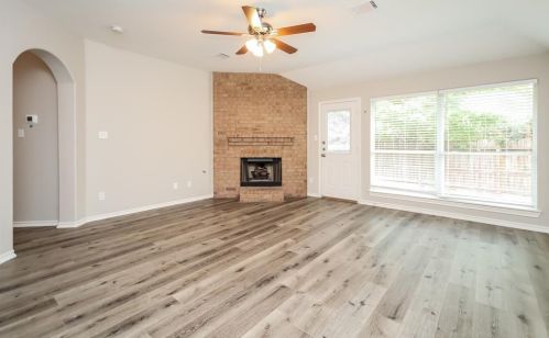 617 Spring Forest Ct, Conroe TX  77302-1206 exterior