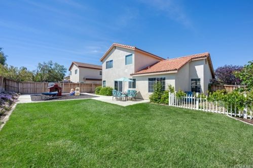 155 Nightfall Rd, San Jacinto, CA 92582-3137