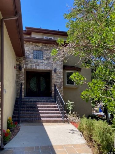 12771 Bonita Heights Dr, Santa Ana, CA 92705-1319