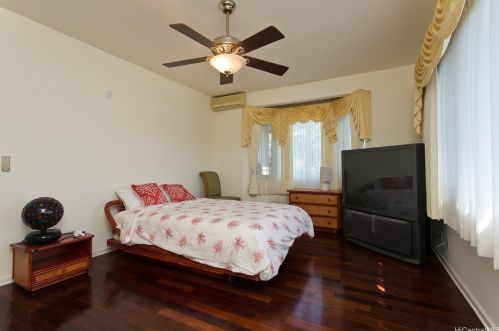4347 Pahoa Ave, Honolulu HI  96816-5450 exterior