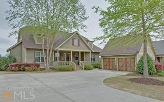 43 Cottage Ln, Toccoa, GA 30577-2541