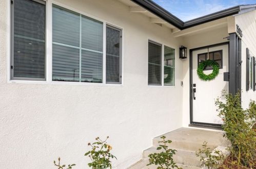 15005 Cranbrook Ave, Hawthorne CA  90250-8476 exterior
