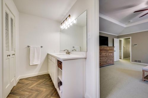 9672 Atherton Dr, Dallas TX  75243-6135 exterior