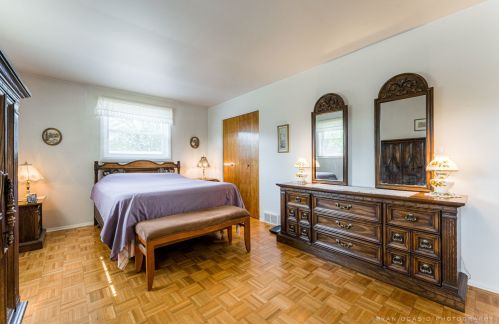 452 Aztec Dr, Carol Stream IL  60188-1586 exterior