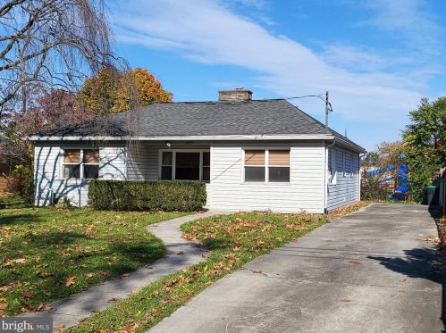 809 North St, Carlisle, PA 17013-1744