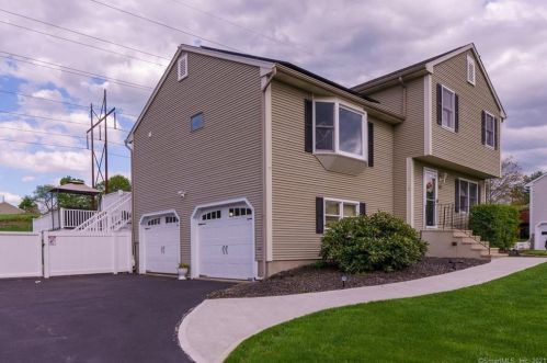 145 Old Farms Rd, Southington, CT 06489-2753