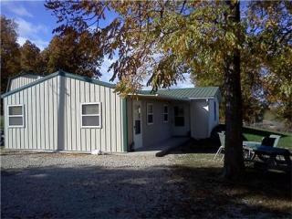 9511 Sale Barn Rd, Cameron, MO 64429-2555