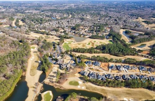 628 Crescent River Pass, Suwanee GA  30024 exterior
