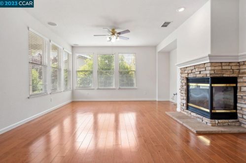 709 Brookside Ln, Rio Vista, CA 94571-5129