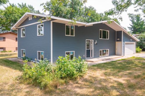 944 Brenda Lee Dr, Saint Cloud, MN 56303-0906