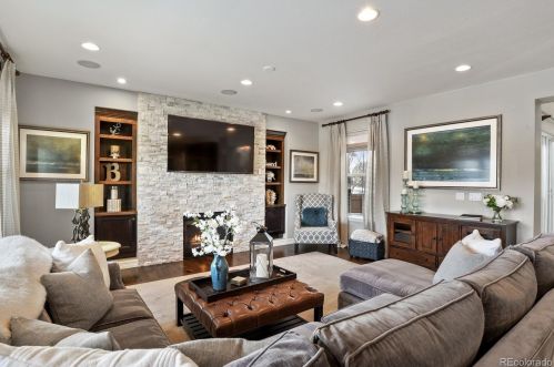 6374 Kewaunee Way, Aurora CO 80016-4310 exterior