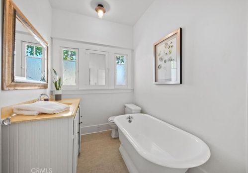 2620 Flower St, Santa Ana CA 92706-1930 exterior